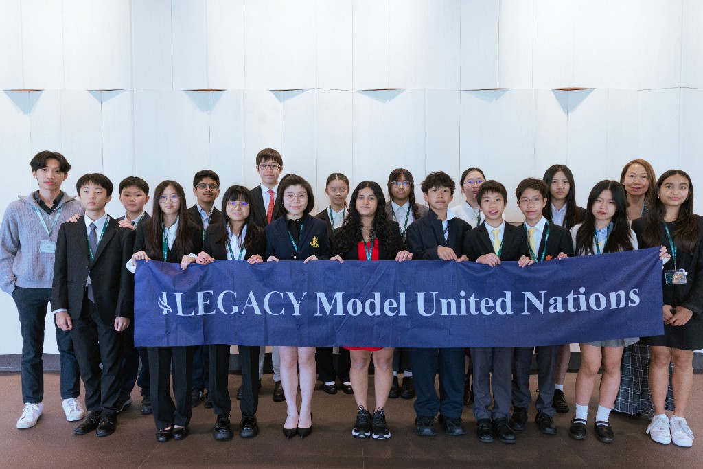 LEGACY MUN team group photo